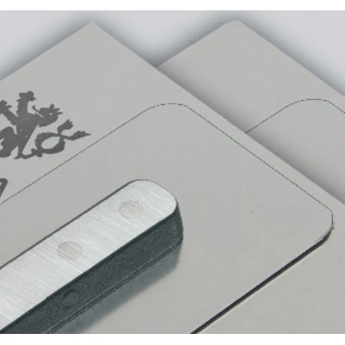 NELA Premium MediFlex Stainless Trowel Round Ed. 200x80mm – Flexible Finishing Trowel for Professionals - Image 2